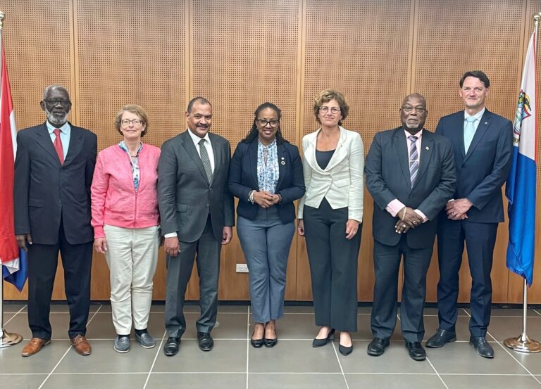 Supervisory Council of the Integrity Chamber Meets with the Prime Minister